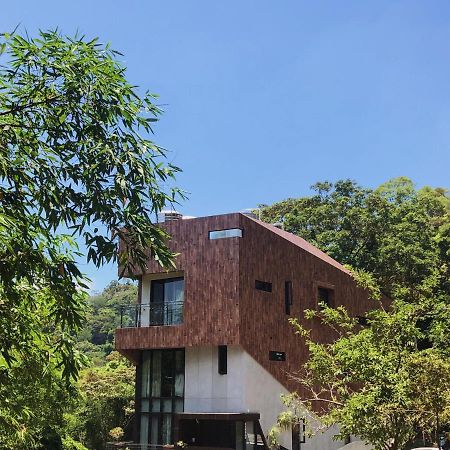 Siang Tsao Yu Chong Guest House Сануи Екстериор снимка